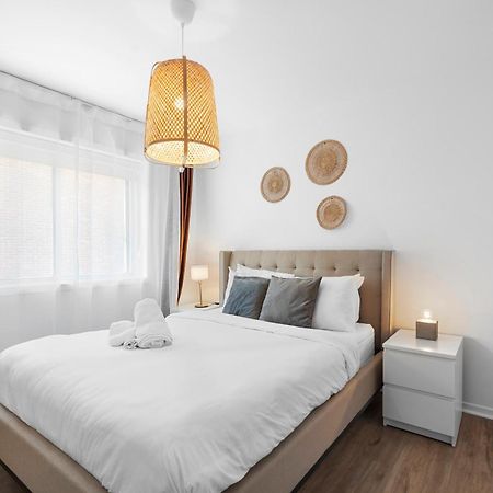 Hotel Laurence Монреал Екстериор снимка