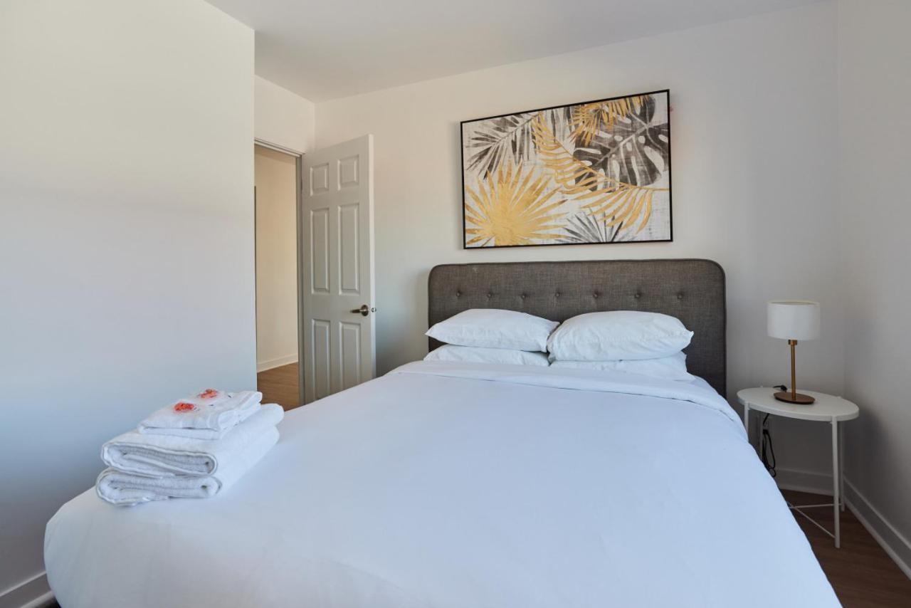 Hotel Laurence Монреал Екстериор снимка